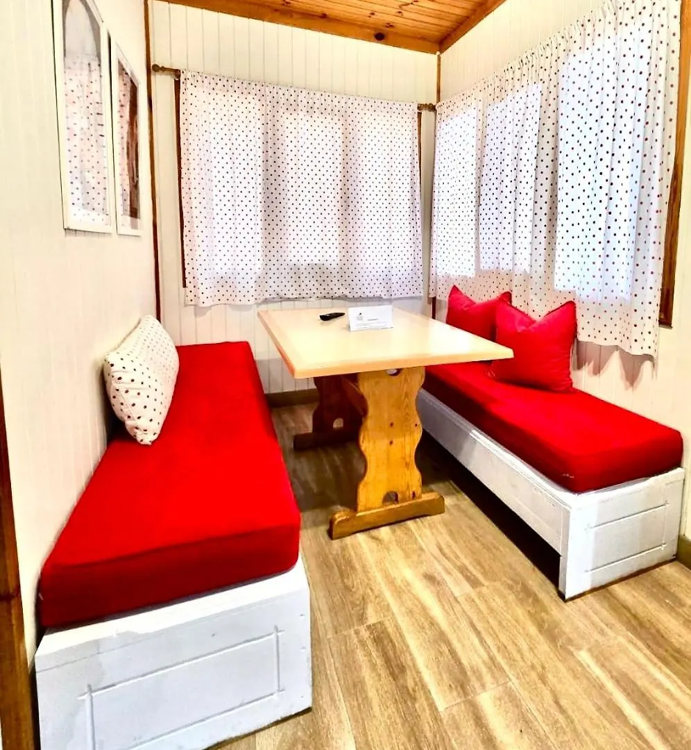 Gasthaus Complejo Rural Huerta Grande Algeciras